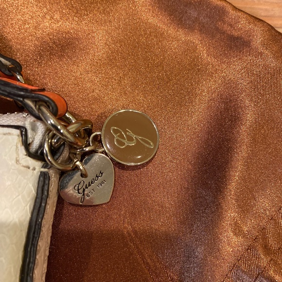 GUESS WHITE BAG WITH ORANGE/TAN TRIM - Picture 5 of 8